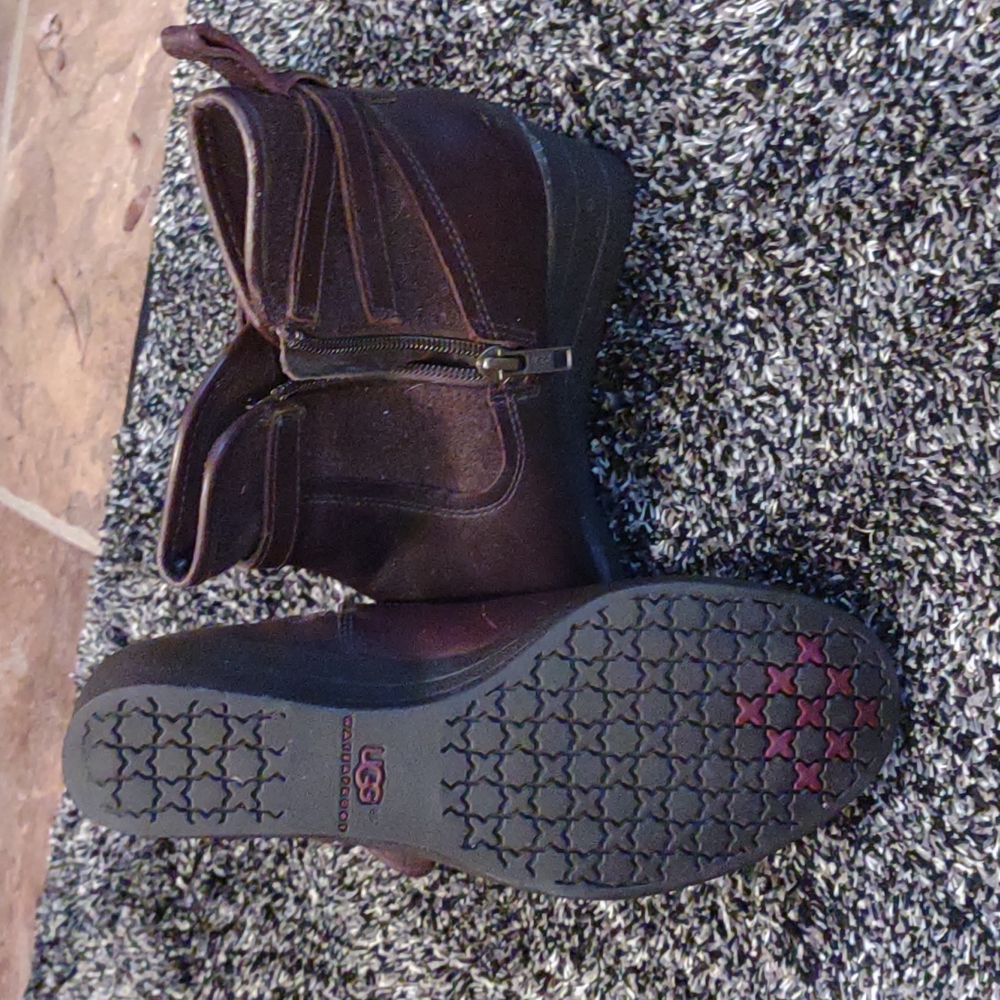 UGG boots - Picture 5 of 5